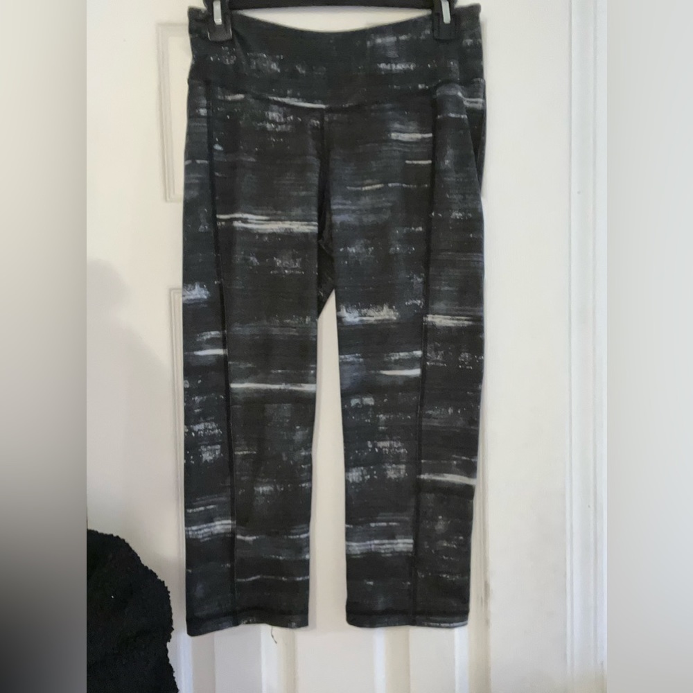 capri leggings black/grey/white
